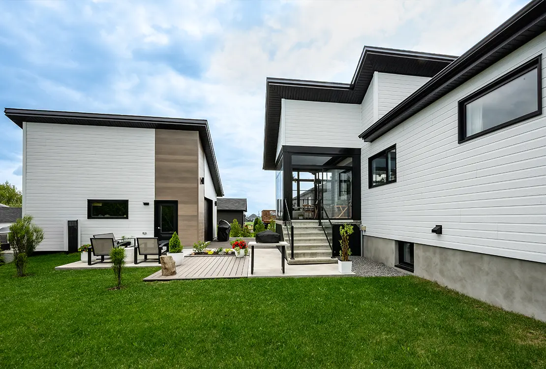 bungalow-tendance-elaine-et-marc-exterieur-arriere-cmr-construction